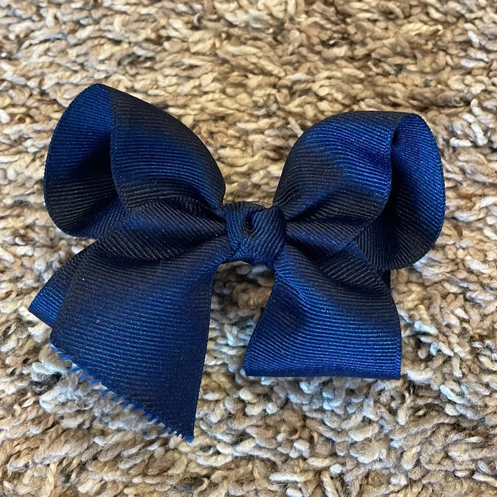 3 clip bows